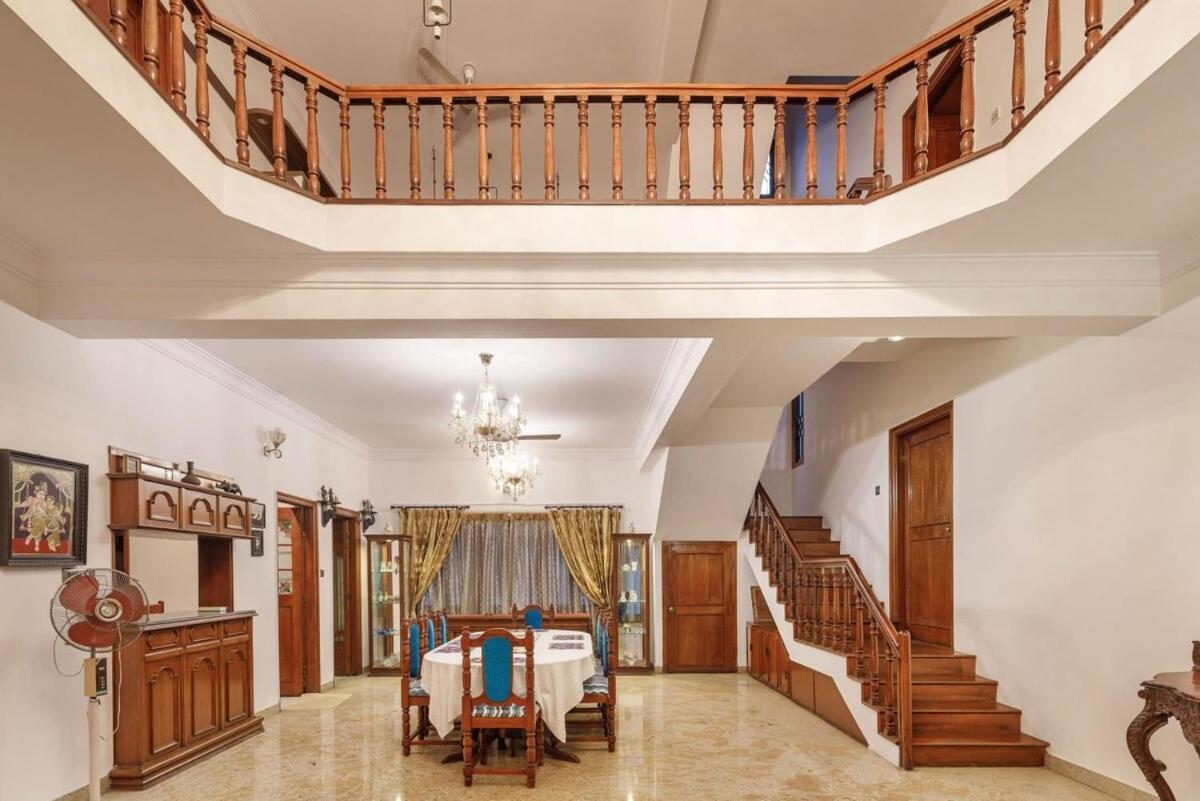 Westside Bungalow By Jadecaps Nr Wtc Rajajinagar Villa Bangalore Exterior foto