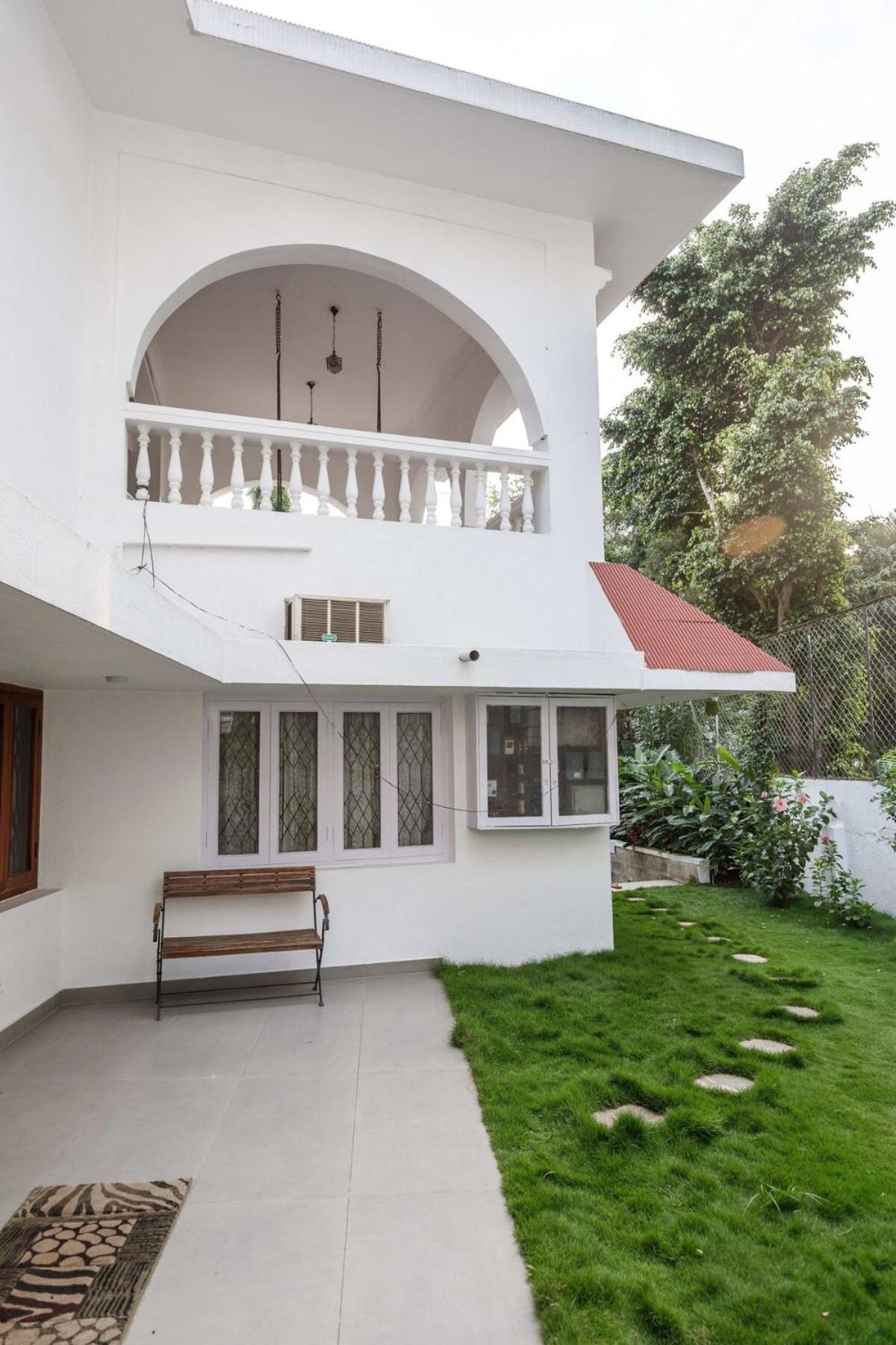 Westside Bungalow By Jadecaps Nr Wtc Rajajinagar Villa Bangalore Exterior foto